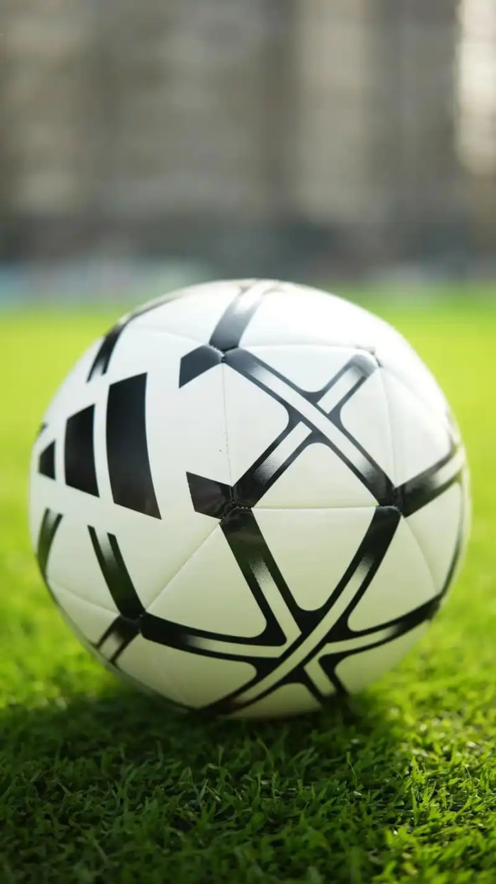 竞彩爱好者使用足球竞彩实时比分进行数据分析